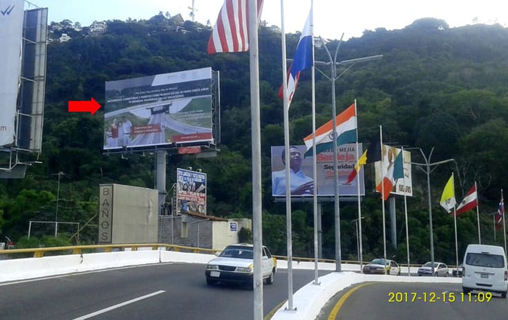 Espectacular GRO006N1 en Carr. Escénica Mz. 1 Lote 1 (Hacia Aeropuerto), La Zanja, Acapulco de One Marketing