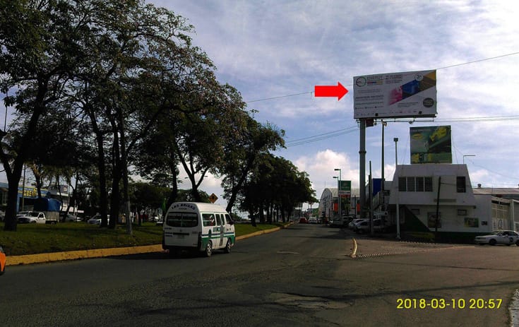 Espectacular TAB007P1 en Av. Ruiz Cortínez #2109 Esq. Calle Felipe Carrillo Puerto, Atasta, Villahermosa de One Marketing