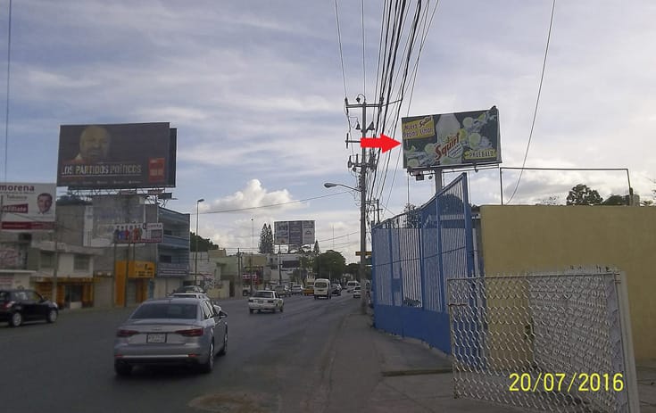 Espectacular TAB009N1 en El Recreo, Villahermosa de One Marketing